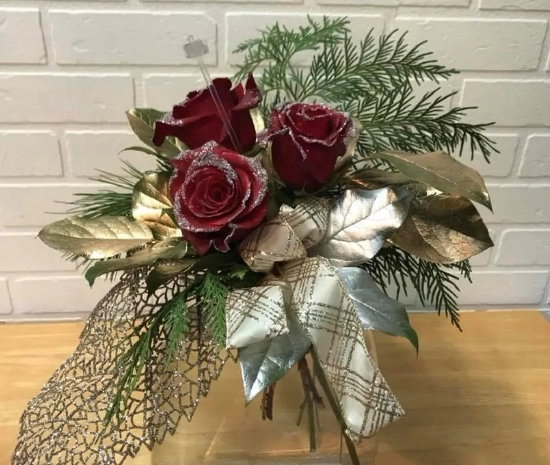 Bouquet of Roses and Glitter